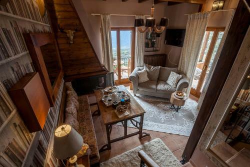 Rock Dandy Deluxe Chalet