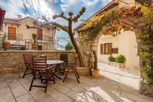 Hostal Nostos Suites By White Hills