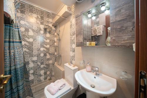 Aigli Elegant Sea View Apartment In Argostoli