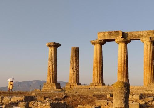 Cozy Maisonette With Unique Views In Ancient Corinth