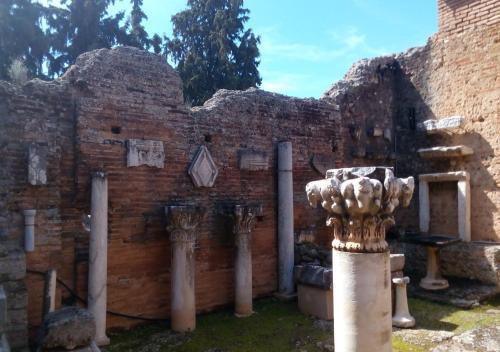 Cozy Maisonette With Unique Views In Ancient Corinth
