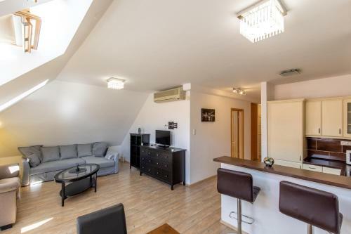 Gozsdu Court Premier Apartment