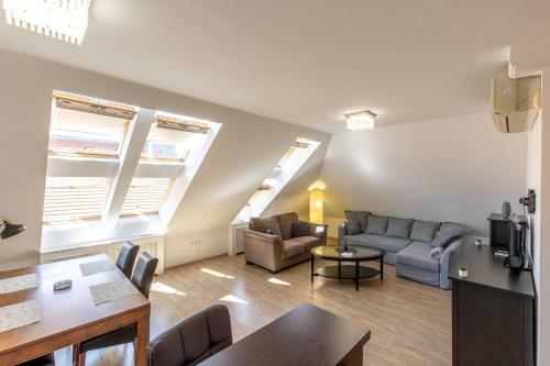 Gozsdu Court Premier Apartment