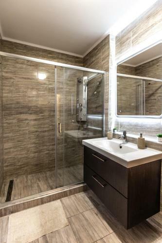 Gozsdu Court Premier Apartment
