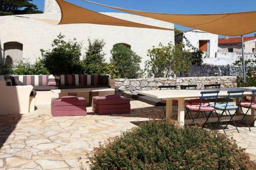 Luxurious Residence In Village