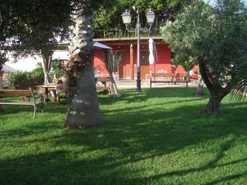 Hostal L'oasi Di Ambra