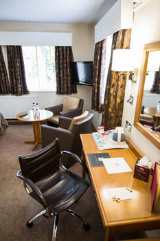 Fairlawns, Hotel And Spa