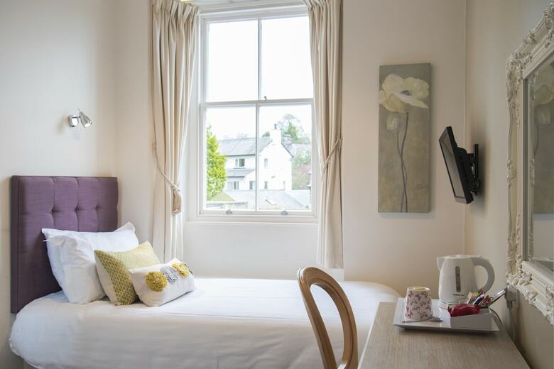 Hostal Rosemount Guest House