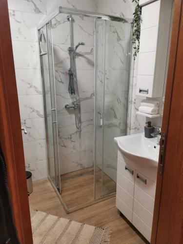 Apartman Karda?