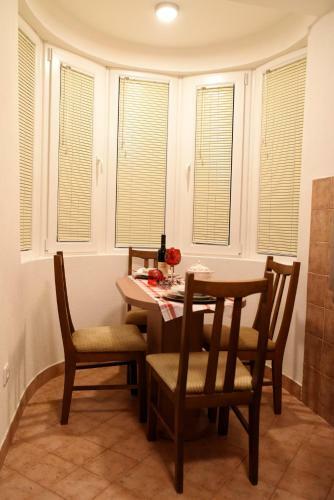 Hostal Ciri? Apartmani