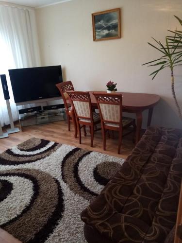 Apartment Between The Lake And Beach.