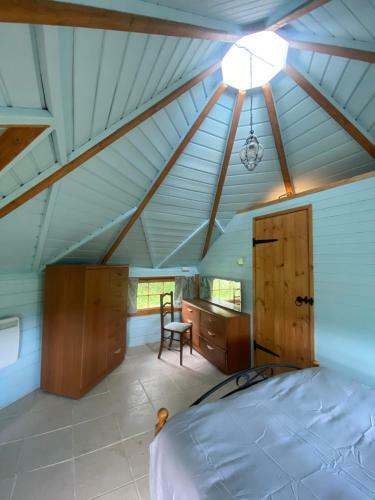 1 Miniature Oast House Or 1 Separate Self Contained Duck Shed