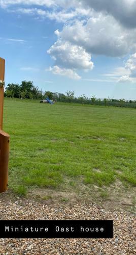 1 Miniature Oast House Or 1 Separate Self Contained Duck Shed