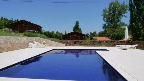 Apartamento Casa Jasmim, Quinta Carmo - Alcoba�a/nazar�