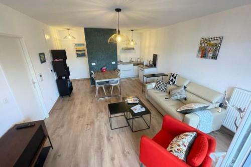 Apartment Near The Beach -5 Min Walk