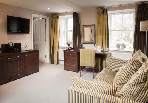 Trout Hotel