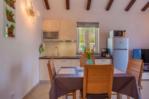 Apartments In Cres - Insel Cres 41852