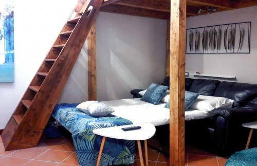 Rohouse - House And Garden