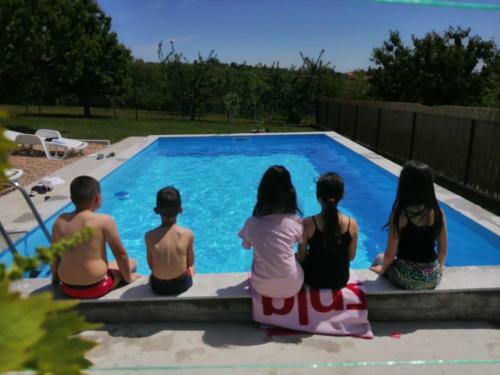 Villa Kuca Sa Bazenom Teja