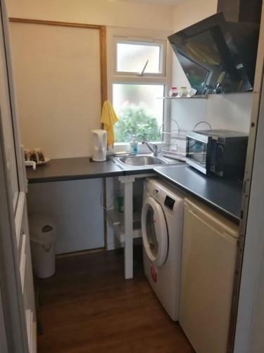Rest Room Near To Heathrow Airport