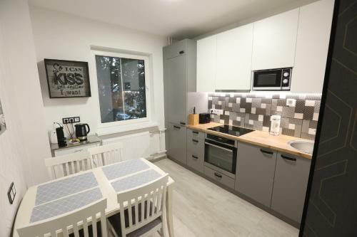 Comfy 2 Room Apartment - Free Parking - 350mbps Wifi - Netflix