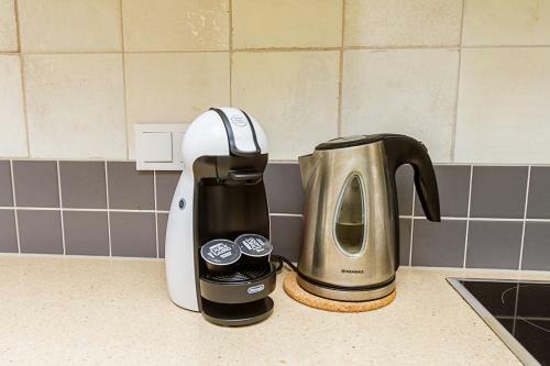 Majestic Old Town Apartment