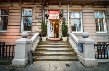 Hostal The Kelvin Hotel West End