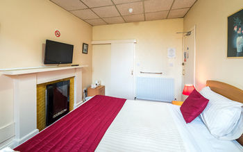 Hostal The Kelvin Hotel West End
