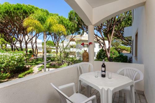 Apartamento Fresh Sunny Flat With Pool & Terrace By Host Wise