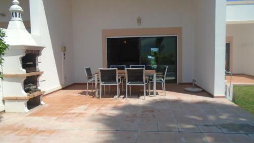 Villa Magn�fica Moradia Em Condom�nio Fechado