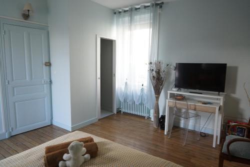 Apartamento 72m� Avec Terrasse Dans Demeure Angevine de 2 �tages