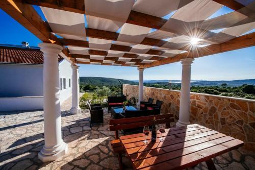 Villa Silence