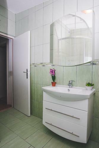 Villa Holiday Home Stri?nja W/ Sea View