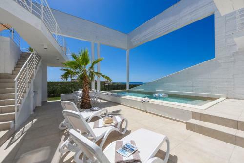 Beautiful Villa Dante Debeljak