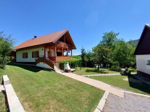 Holiday Home Tihovo