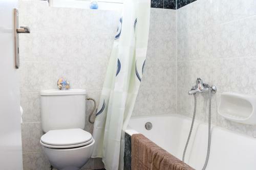 Apartamento Seaside Family Haven - Avia's Spacious Getaway