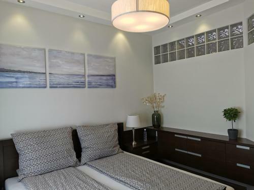 Apartamento D�zsa 64