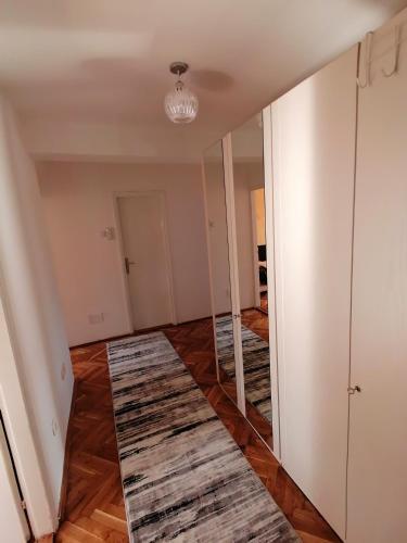 Apartamento Bajina Basta / Ma?ta
