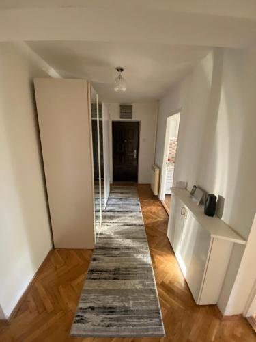 Apartamento Bajina Basta / Ma?ta