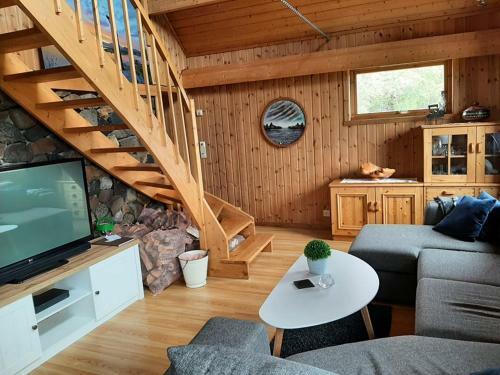 Bestefarhaugen - The Cozy House On The Hill