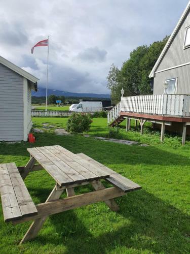 Camp Saltstraumen-elveg�rd