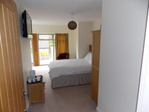 Lodge Canons Court Mews
