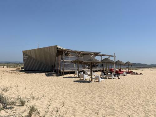 Casinha Em Frente � Lagoa