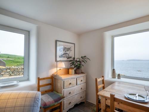 Shore Cottage, Errislannan