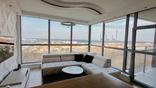 White Dune Apartment