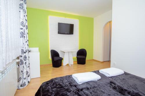 Bed & Breakfast Le?ny Dworek