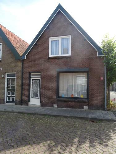 Breskens, Nijverheidstraat 11