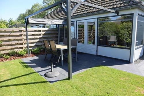 Park Schoneveld, Duinroos 123