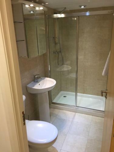 Earle House Serviced Apartments