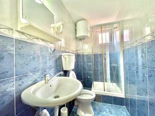 Hostal Vila L Budva